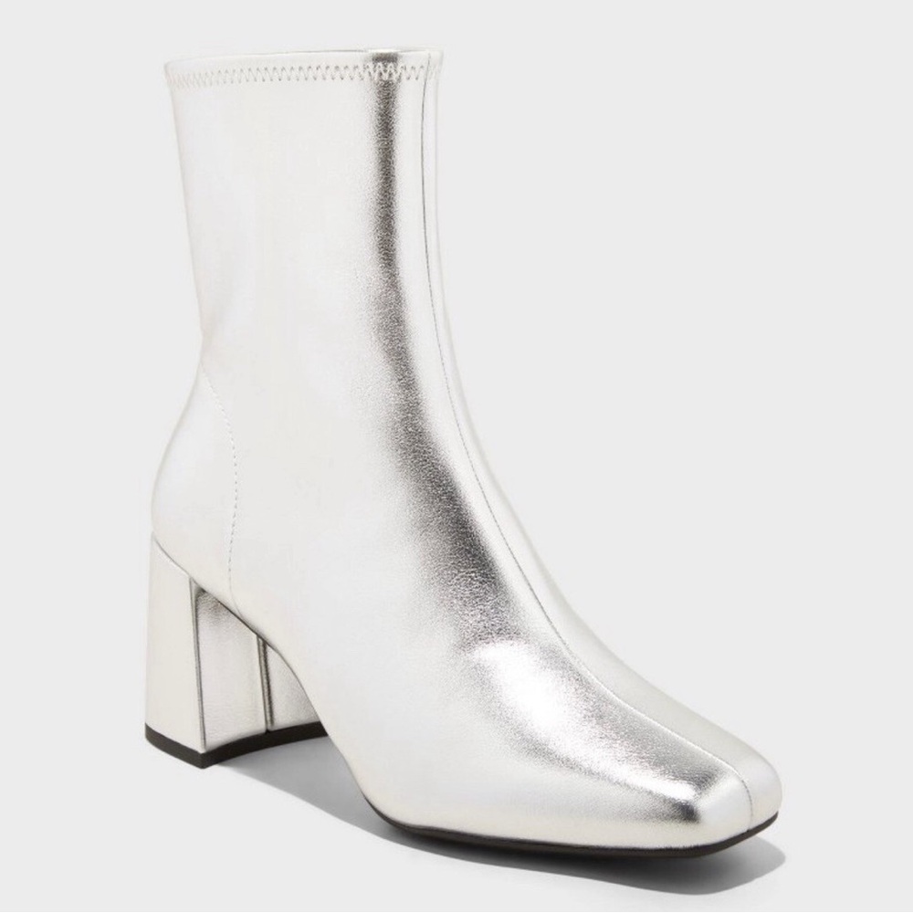 NEW A New Day Pippa Stretch Boots Women’s Size 6 NWT  Silver Ankle Boots - Picture 2 of 16